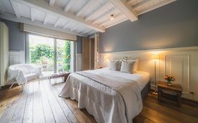 B&B Number 11 Exclusive Guesthouse